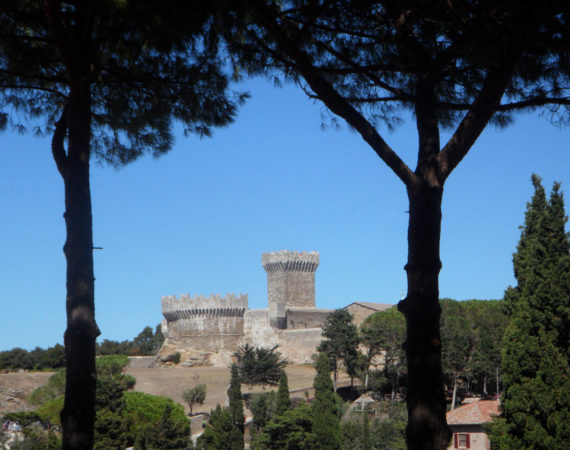 rocca di populonia